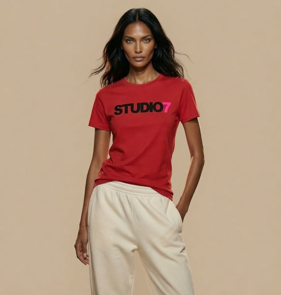 STUDIO 7 TEE